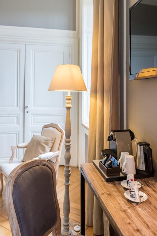 Domaine Des Sequoias - Les Collectionneurs Hotel Ruy-Montceau Exterior photo