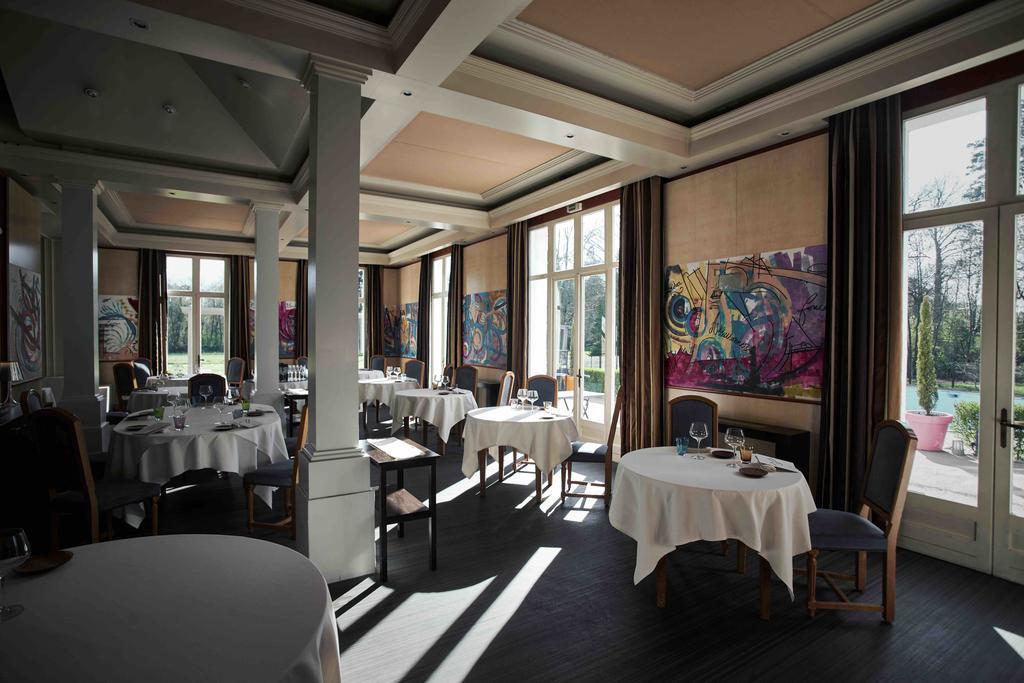 Domaine Des Sequoias - Les Collectionneurs Hotel Ruy-Montceau Exterior photo